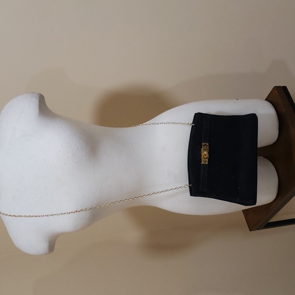 Bruno Magli Handbags - BRUNO MAGLI PURSE!